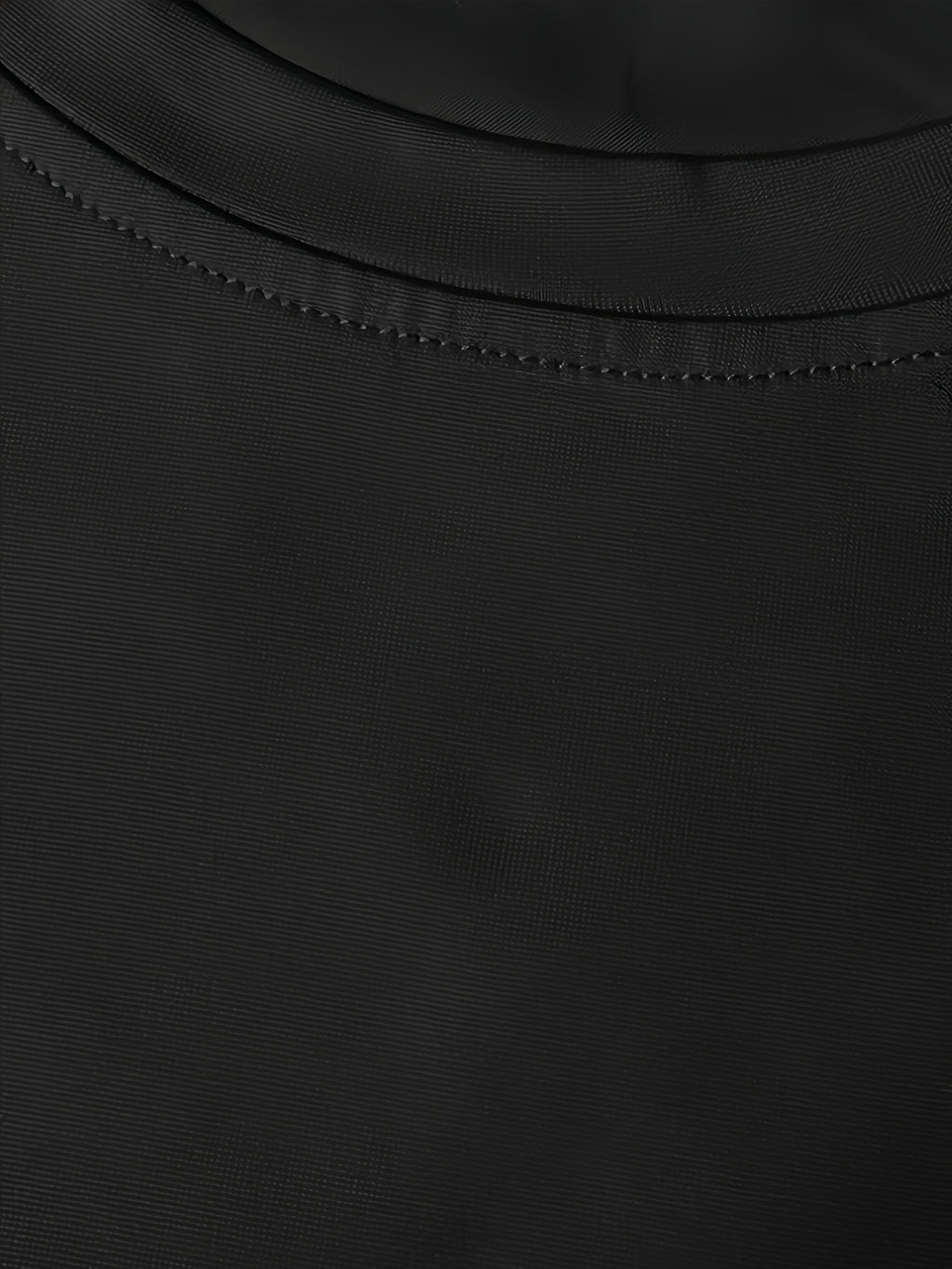 Solid Color Long Sleeve Round Neck Top, Casual Slim-Fit T-Shirt, Essential for Casual Wear and Shopping, Made of Stretch Fabric, Machine Washable Base Layer Shirt Suitable for All Seasons - Black