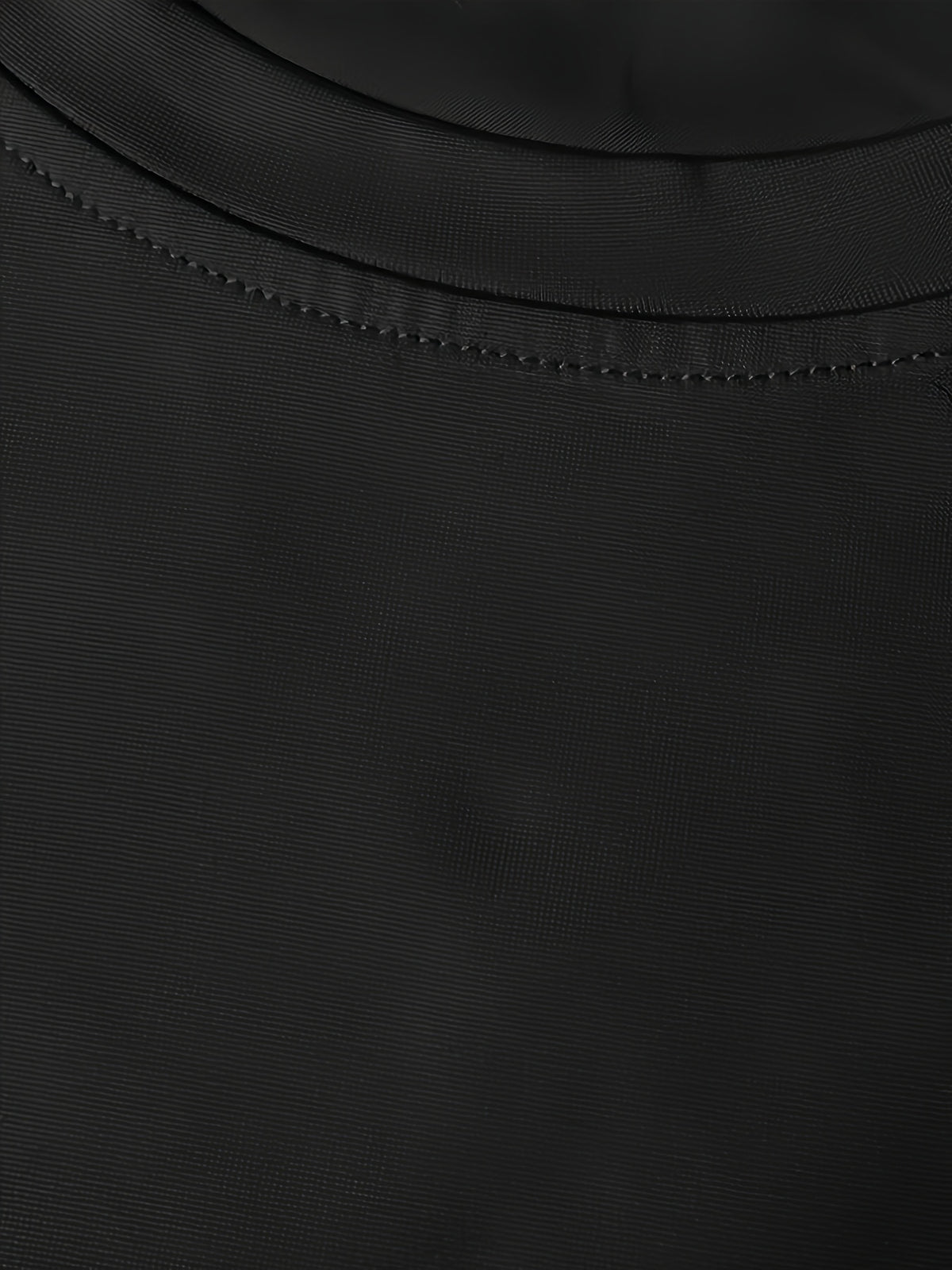 Solid Color Long Sleeve Round Neck Top, Casual Slim-Fit T-Shirt, Essential for Casual Wear and Shopping, Made of Stretch Fabric, Machine Washable Base Layer Shirt Suitable for All Seasons - Black