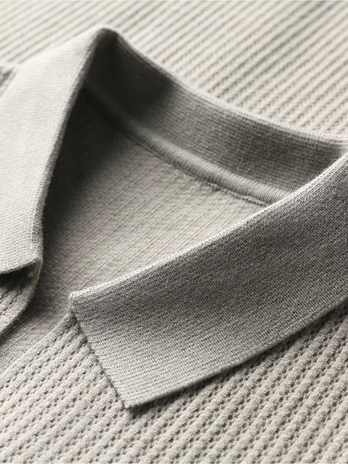 Spring/Autumn New Style Men's Knitted Cardigan Jacket, Soft and Skin-Friendly, for Commuting and Casual Outerwear - Coffee Color