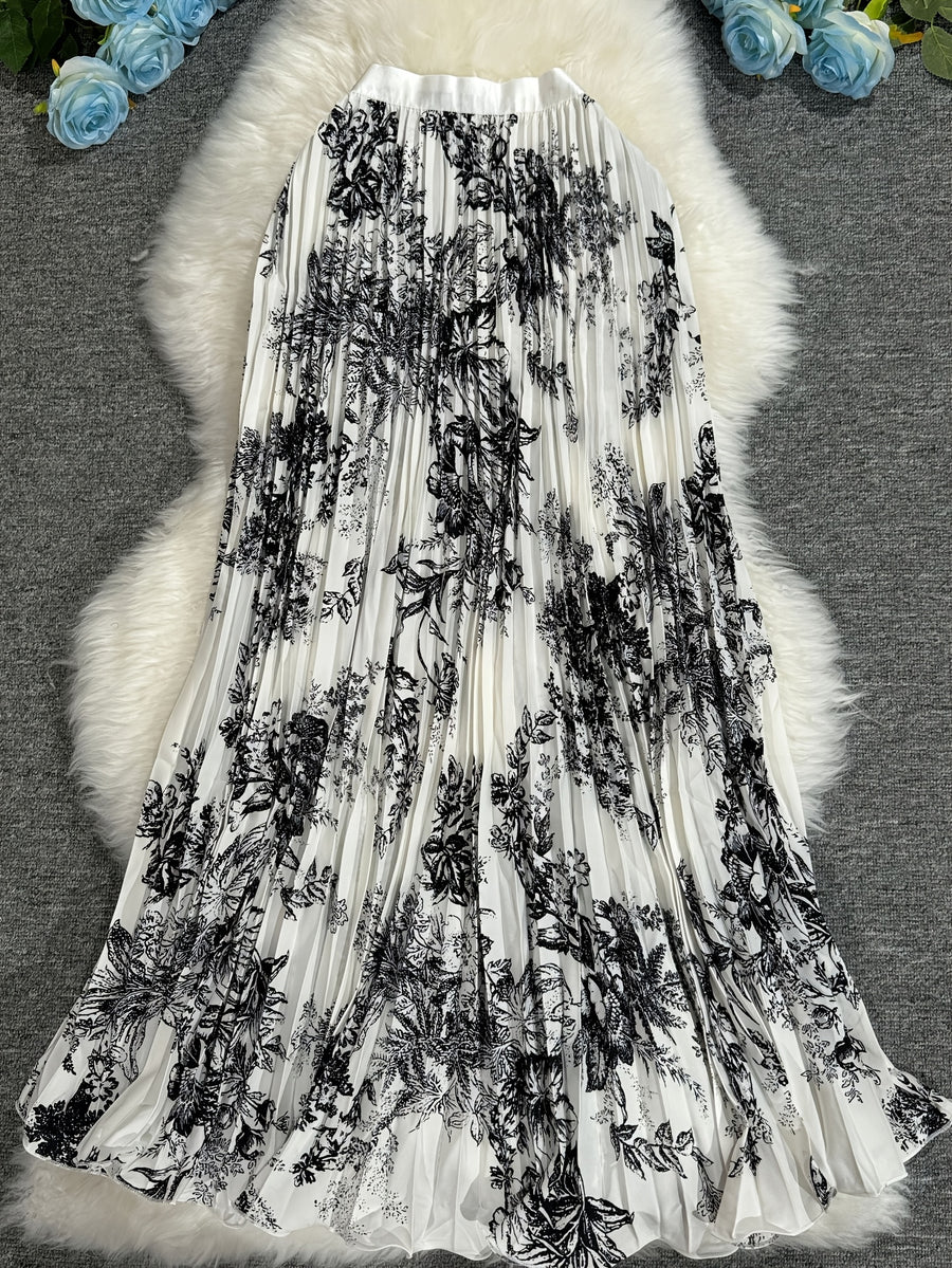 Summer High-End Print Long Dress Pleated Large Swing Skirt - White