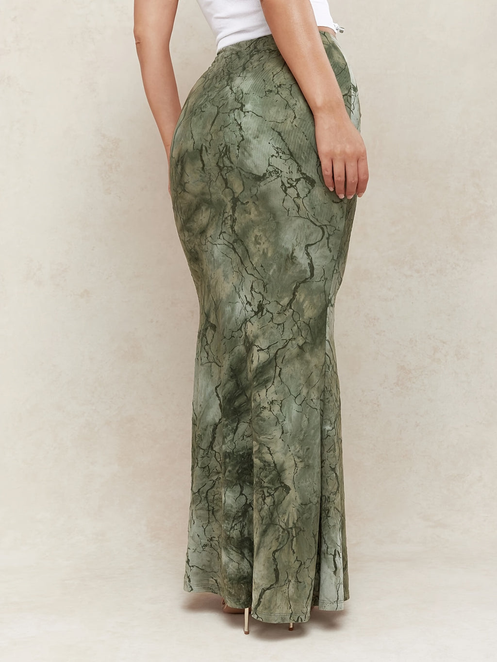 Elegant Marble Print Maxi Skirt with Metal Button Detail & Ruched Waist - Flared Hem Ultra-Long Length, Machine Washable for Spring Summer Fall, Cute Skirts, Seasonal Fashion, Nontransparent Fabric - Mixed colors