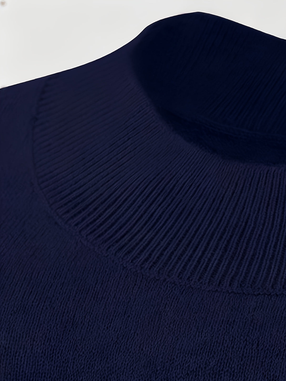 2026 New Men'S Thick High-End Semi High Neck Knitted Sweater Light Luxury Solid Color Warm Sweater Base Sweater - Navy Color