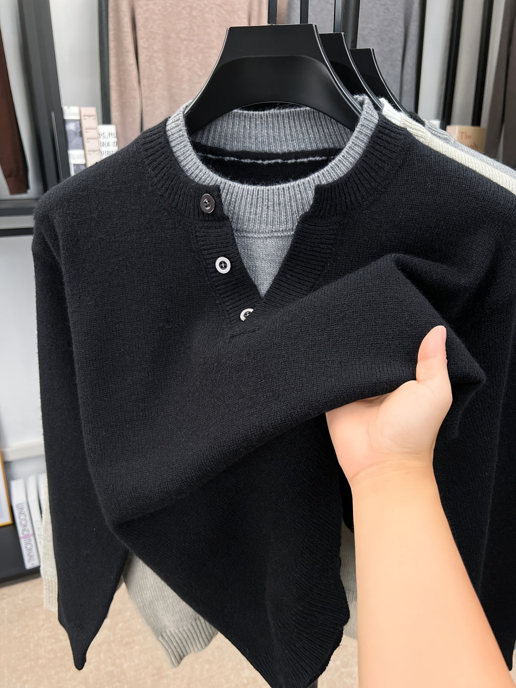 Du Jing Lan OBM 1pc New Spring/Autumn Men's Knitted Pullover, Old Money Style Contrast Color Striped 2-in-1 Look Spliced Collar Crew Neck Long Sleeve Knitted Pullover, Men's Business Casual Fashion Striped Sweater Knit Pullover, Suitable for Layering - Black