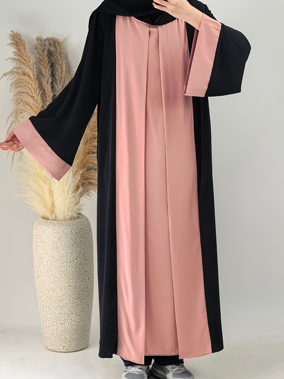 1pc Elegant Muslim Dress with Niche Minimalist Color-Block Design, Fluid and Solid-Paneled, Loose and Unrestrictive, Breathable and Non-Stuffy, Suitable for All Seasons - Pink Color