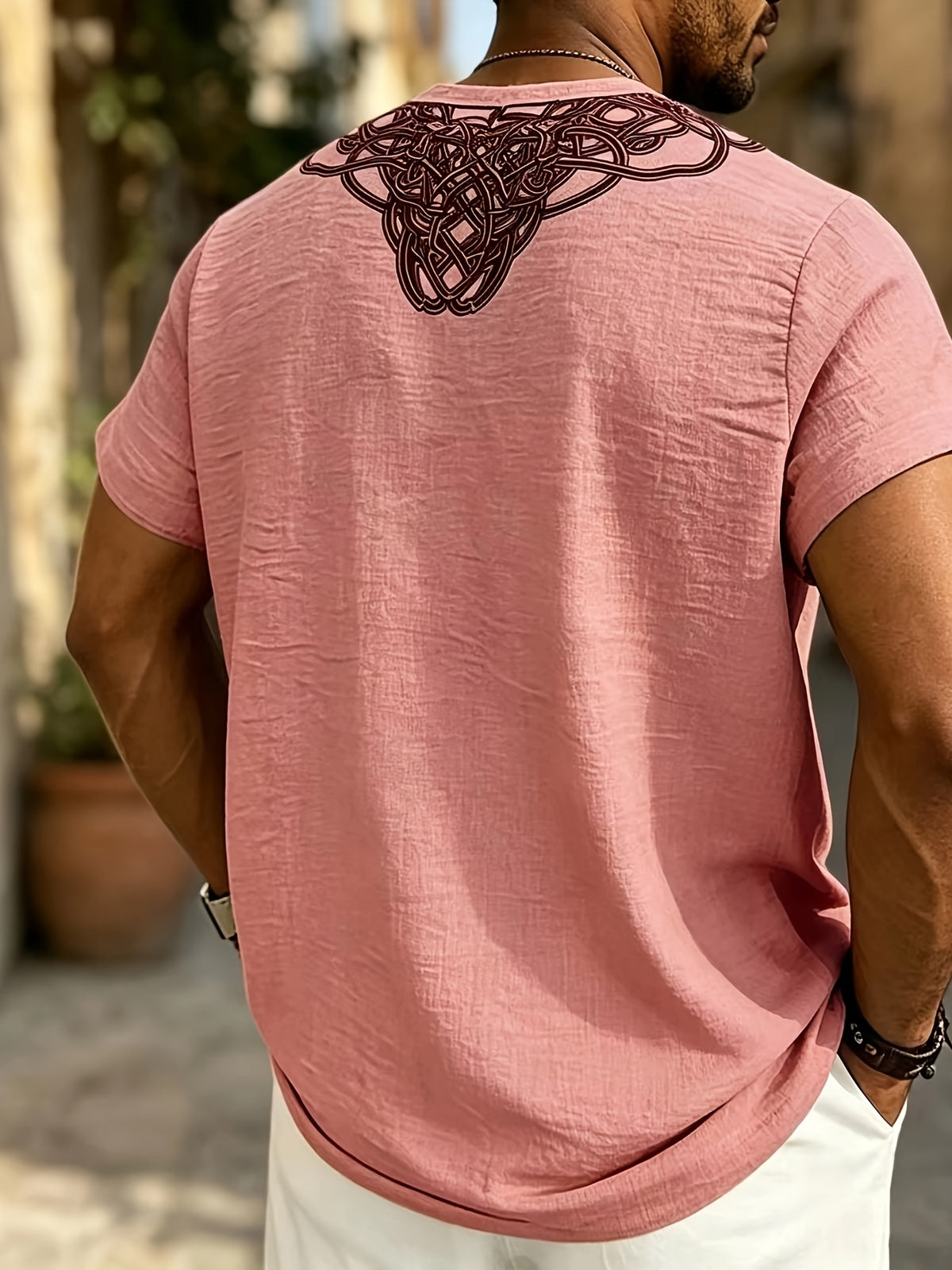 2026 New American Summer Men'S Lightweight Bamboo Rayon Rayon Braid Loose Rune Print V-Neck Casual Short Sleeve - Pink Color