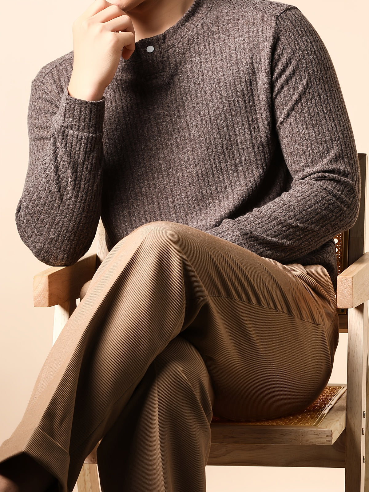 Father'S Day Unisex Fashion Henley Shirt in Dark Brown with Rounded Cuff And Buttons - Easy Casual Long Sleeve for Spring And Autumn, Flattering Fit, Suitable for Home And Work - Dark Brown