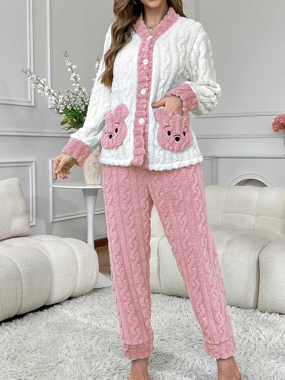 Plus Size 25AW Homewear Trend New Autumn/Winter Women's Pajama Cardigan Set with Long Sleeves and Long Pants, Embroidered Bear Pocket Design, Warm, Comfortable, Casual, Jacquard Loose Fit Loungewear - Pink Color
