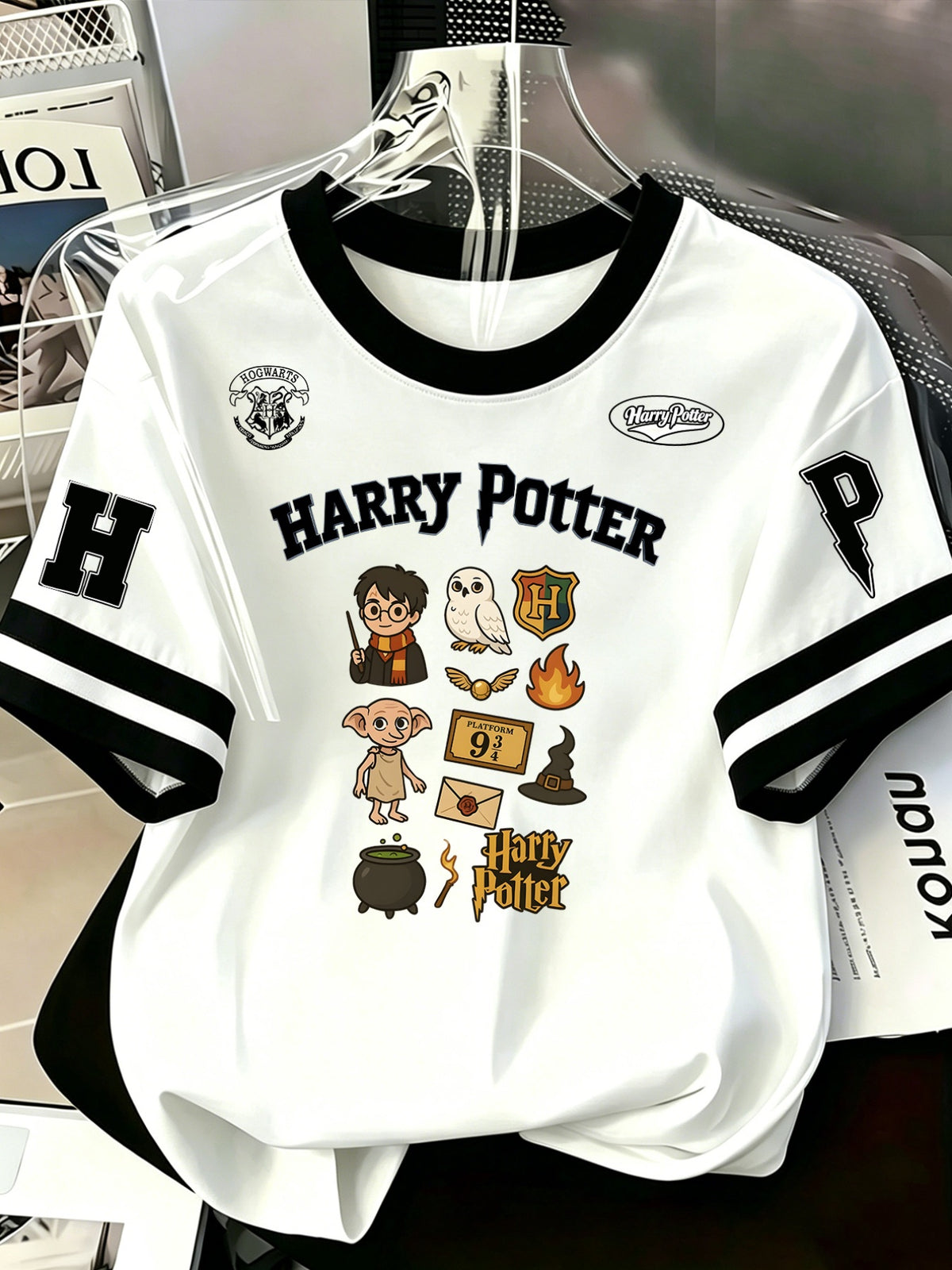 Women'S Round Neck Short-Sleeved T-Shirt Casual Women'S Clothing, Contrasting Color Striped Sleeve Design, "Harry Potter" Cartoon Sticker Style Pattern Print, Short-Sleeved Women'S Top Summer, Soft And Comfortable Short-Sleeved - Black