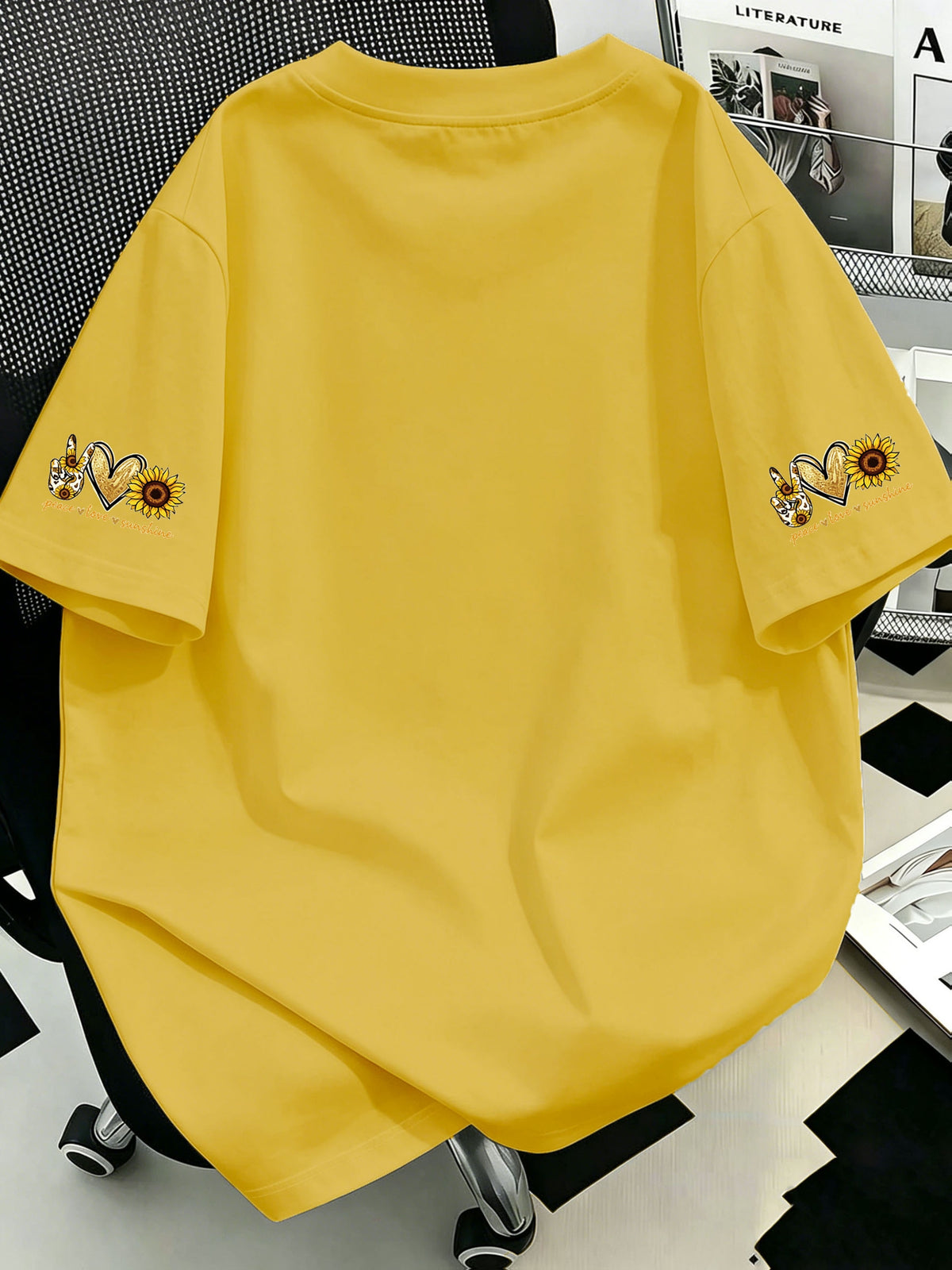 Plus Size, Plus-size Sunflower Print Round-neck Women's Casual Short-sleeve T-shirt, Suitable for Summer Vacations, Casual and Comfortable - Yellow