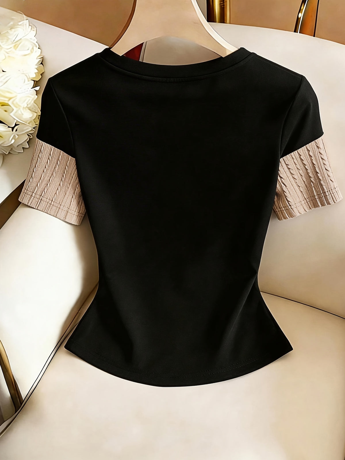 Women'S Casual Muscle Texture Patchwork T-Shirt - black plus apricot