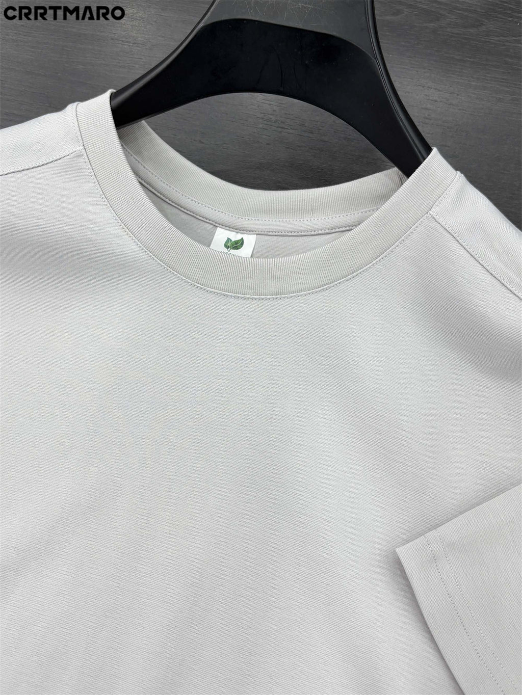 Katemar CRRTMARO New Summer Round Neck Ice Silky Fiber Fabric Quick-Dry Short Sleeve T-Shirt for Young Men, Loose Fit Casual Short Sleeve Top, Men's Apparel NKY - Silvery Gray