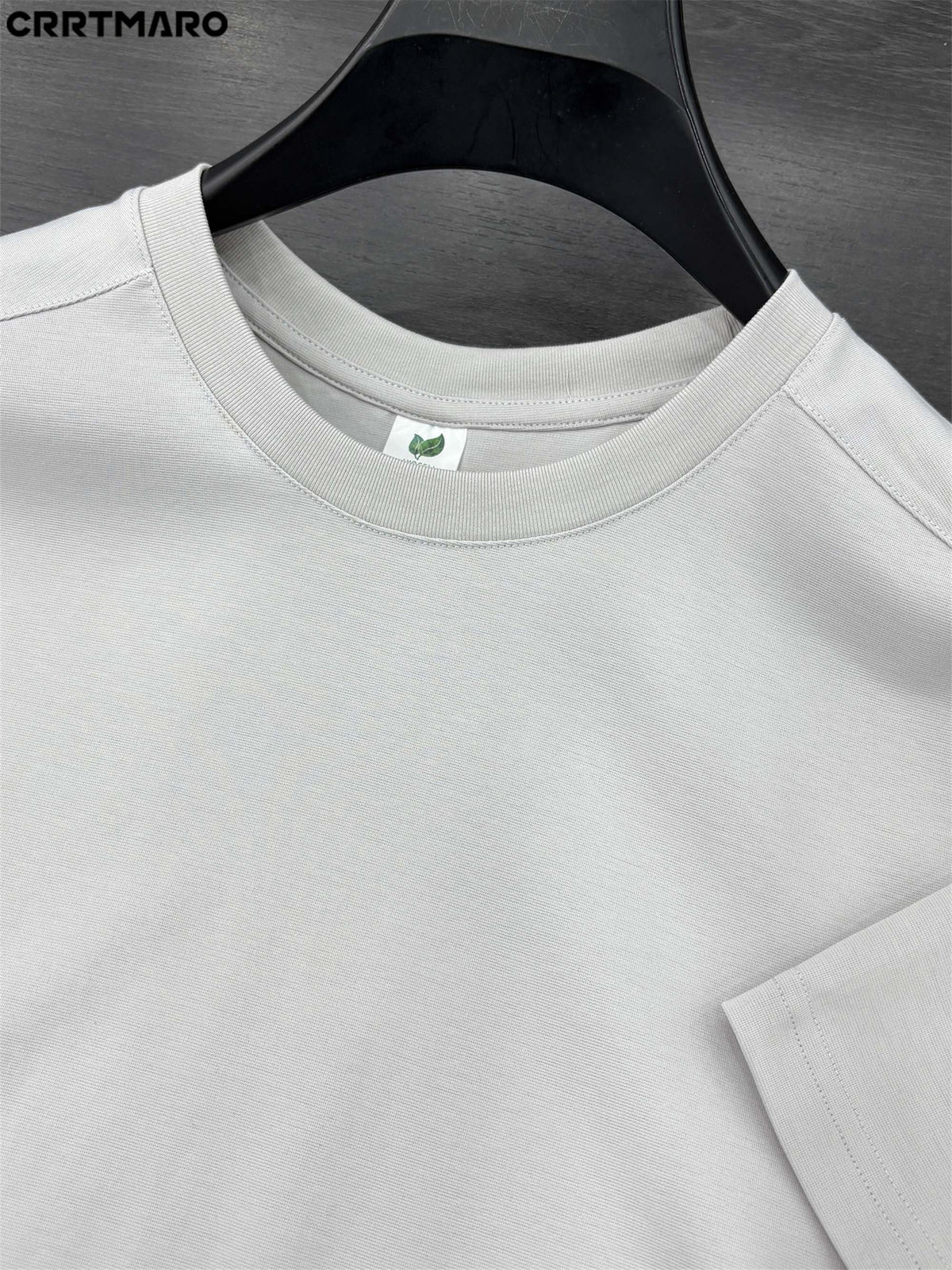 Katemar CRRTMARO New Summer Round Neck Ice Silky Fiber Fabric Quick-Dry Short Sleeve T-Shirt for Young Men, Loose Fit Casual Short Sleeve Top, Men's Apparel NKY - Silvery Gray