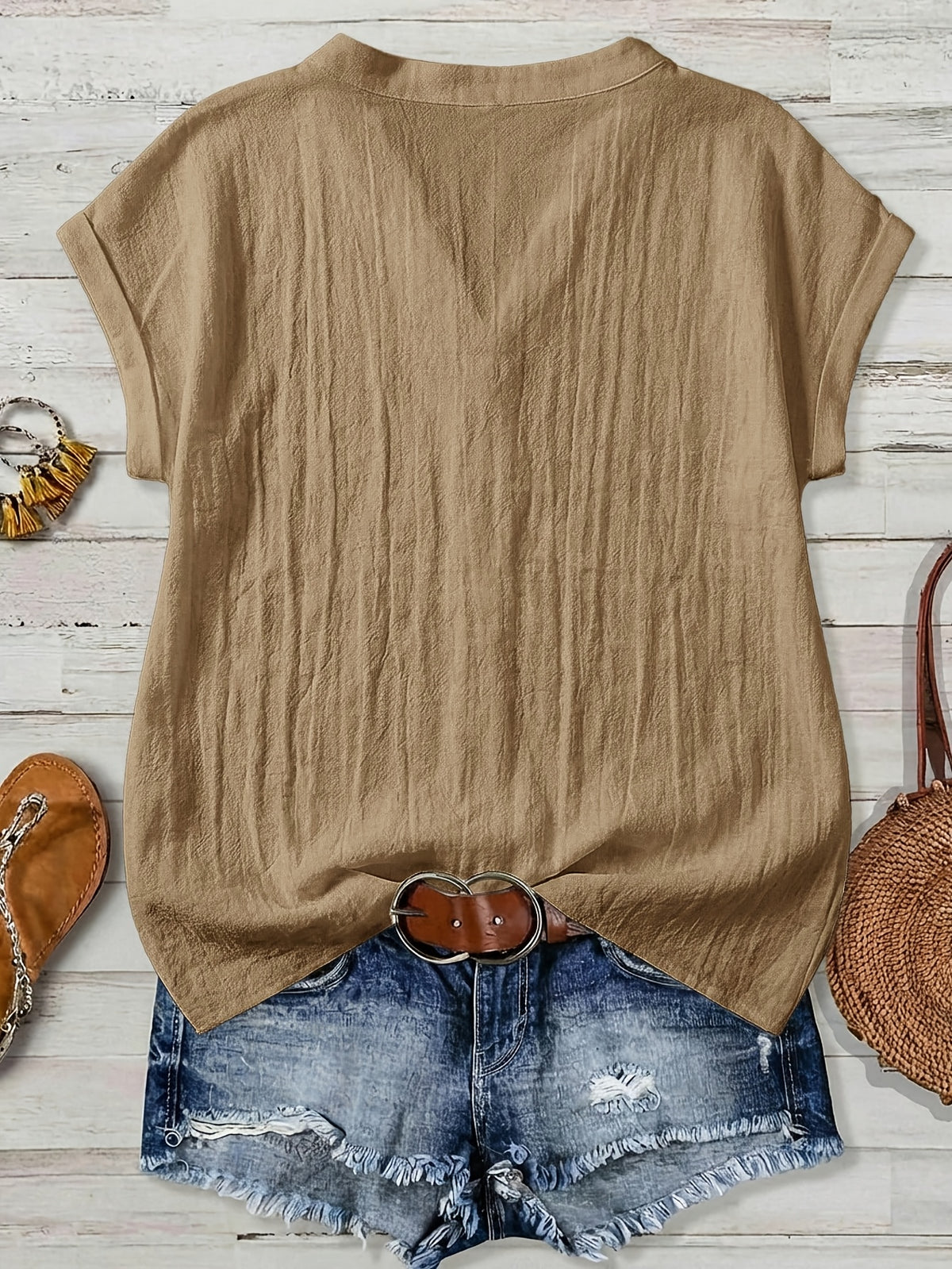 100% Short Sleeve Shirt, Casual Vacation Wear for Summer, V-Neck Design, Country Style Clothing for Women, Suitable for All Occasions, Ideal Choice for Holidays - Khaki