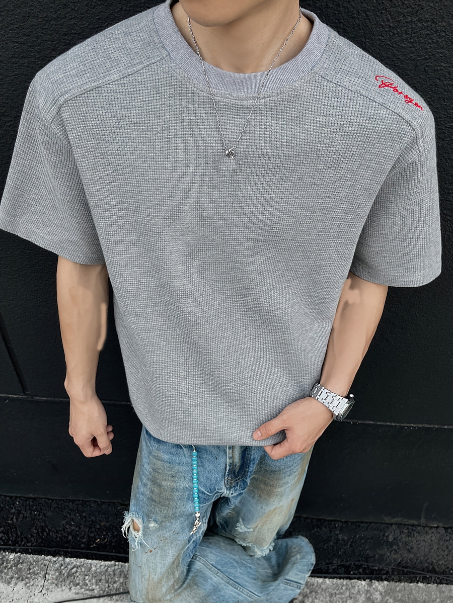 Men's Casual Sports T-shirt, a Fashionable and Trendy Men's T-shirt Featuring Embroidery, Simple and Versatile Solid Color with a Round Neck and Short Sleeves. The Loose Fit Offers Comfort with Slightly Stretchy Fabric, Ideal for Daily Casual Wear - Grey