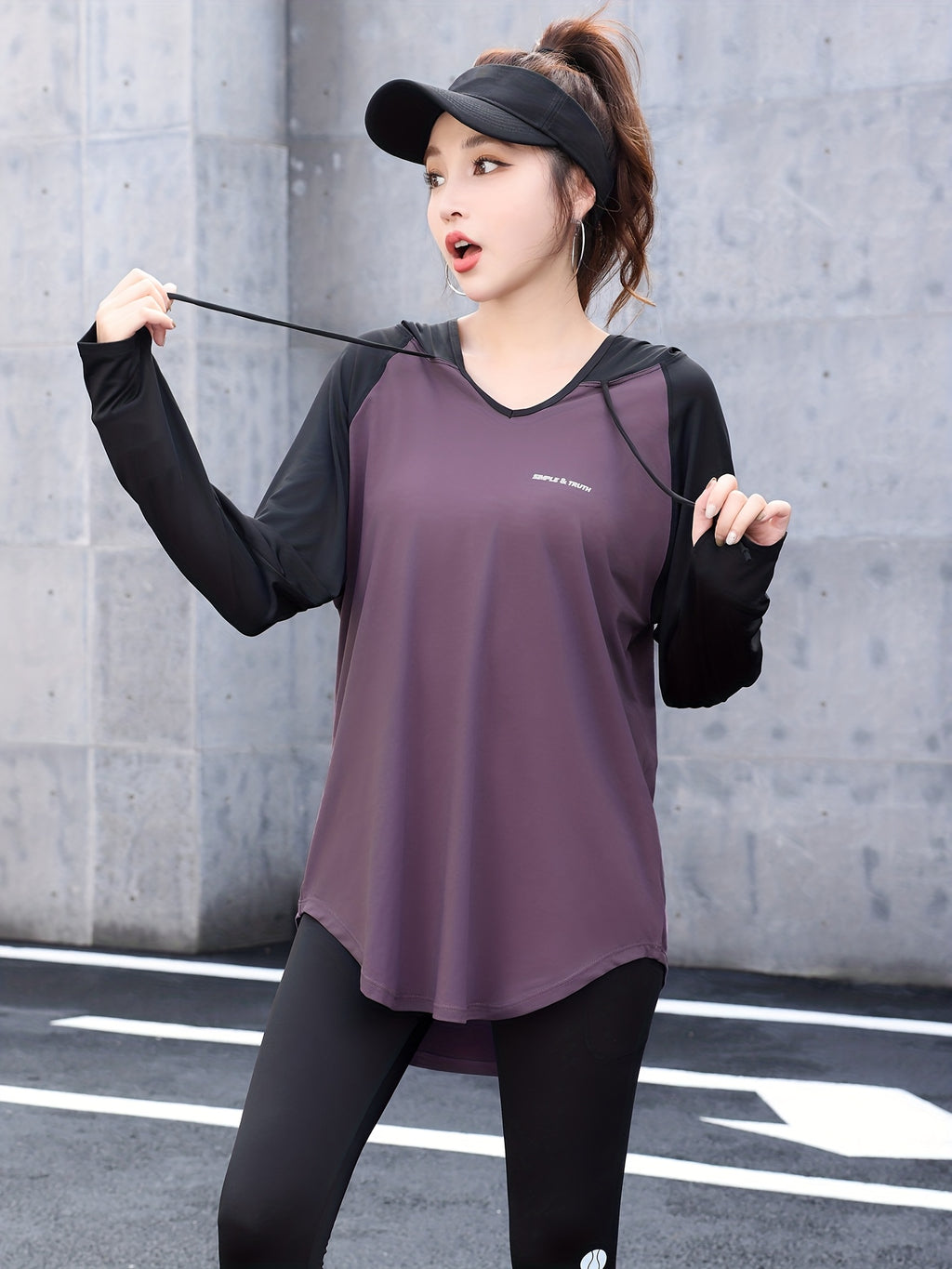 Plus Size - Plus Size - A Women'S Plus-Size Hoodie with a Color-Block Design, Loose Fit, Suitable for And Casual Wear, Stylish And Age-Reducing - Purple
