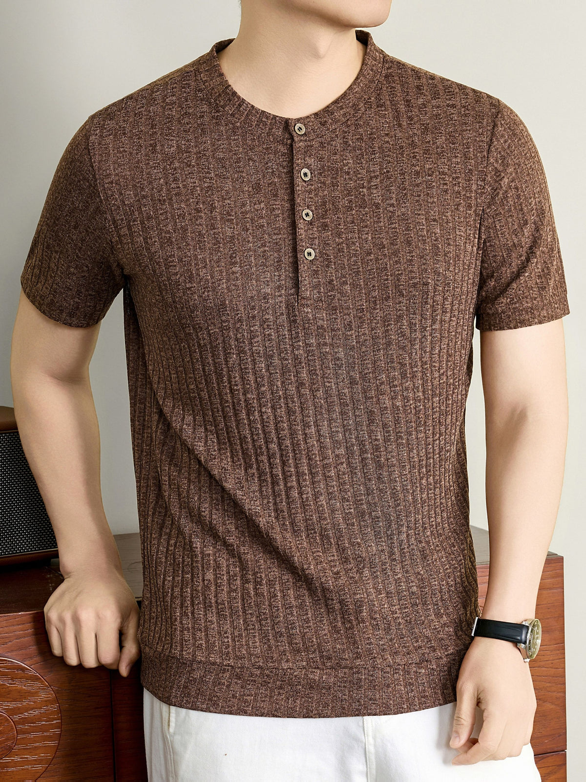 Men'S 2026 New Summer Short Sleeve, Vertical Rib Knit, Regular Fit Casual Top, Easy And Fashionable for Daily Wear, Business Commute, Vacation And Weekend Leisure - Coffee Color