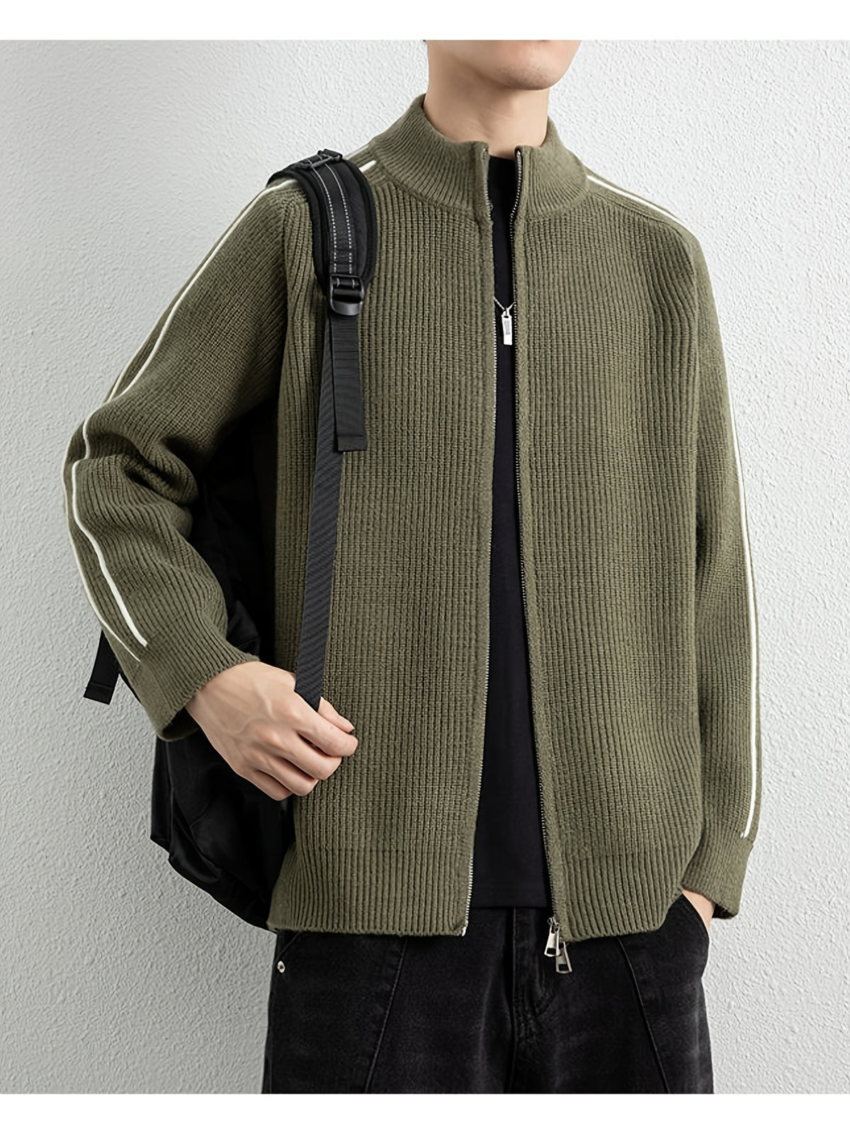 [Wading Whale OBM] Spring/Autumn New Men'S Knit Cardigan, Old Money Style Color-Block Striped Zipper Front Stand Collar Cardigan for Men, Business Casual Fashion Knitwear, Suitable for Spring, Autumn, Winter Layering Or Outerwear, Fits Daily Casual - Olive