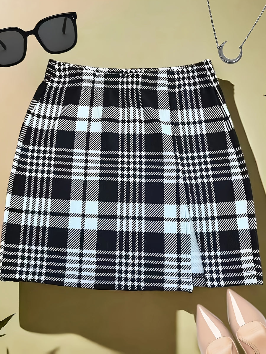 Fashionable Women's Semi-skirt - Black