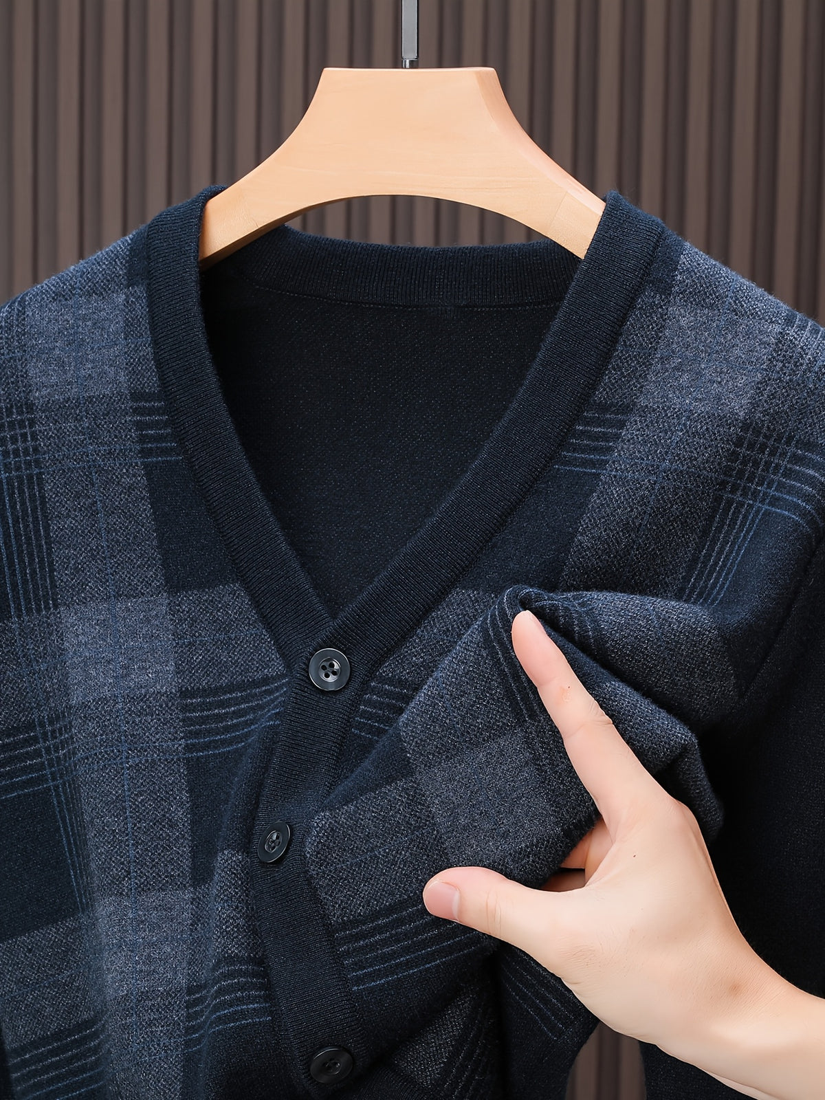Men's Autumn and Winter Knitted Cardigan Sweater, Classic Striped Design Thickened with Pockets, Gift for Men, Suitable for Casual, Business, and Sports Knitted Outerwear Top - Shangqing