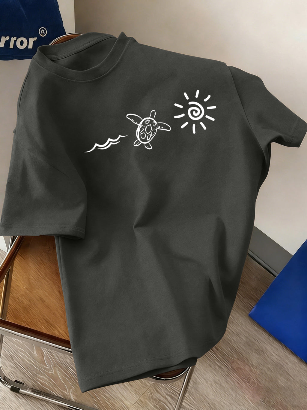 Men's New Style Pure Cotton Crew Neck Short Sleeve T-Shirt with Sea Turtle, Ocean Wave, and Sun Print - Comfortable, Soft, Breathable, Perfect for Vacation, Leisure, and a Summer Essential - Dark Gray