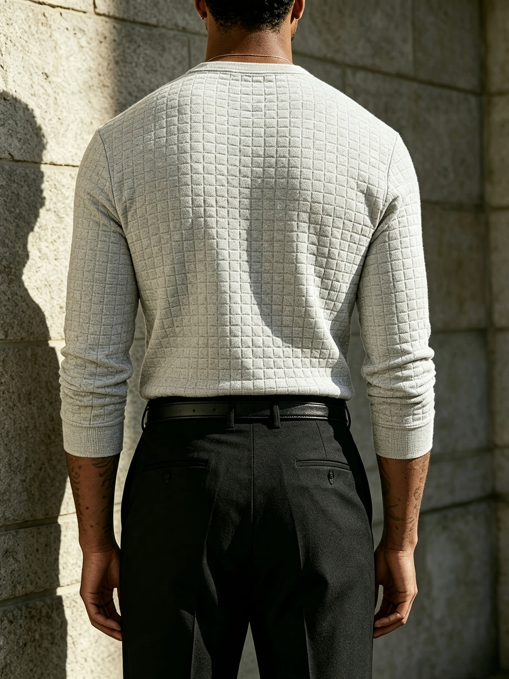 [Josh Mei OBM] Fall/Winter New Men'S Plaid Jacquard Knit Henley Pullover Shirt, Half-Button Placket Geometric Texture Long Sleeve Top, Soft Stretch Fabric, Slim Fit Versatile Casual Fashion Modern Street Style, Suitable for Commuting, Dates - Light Grey
