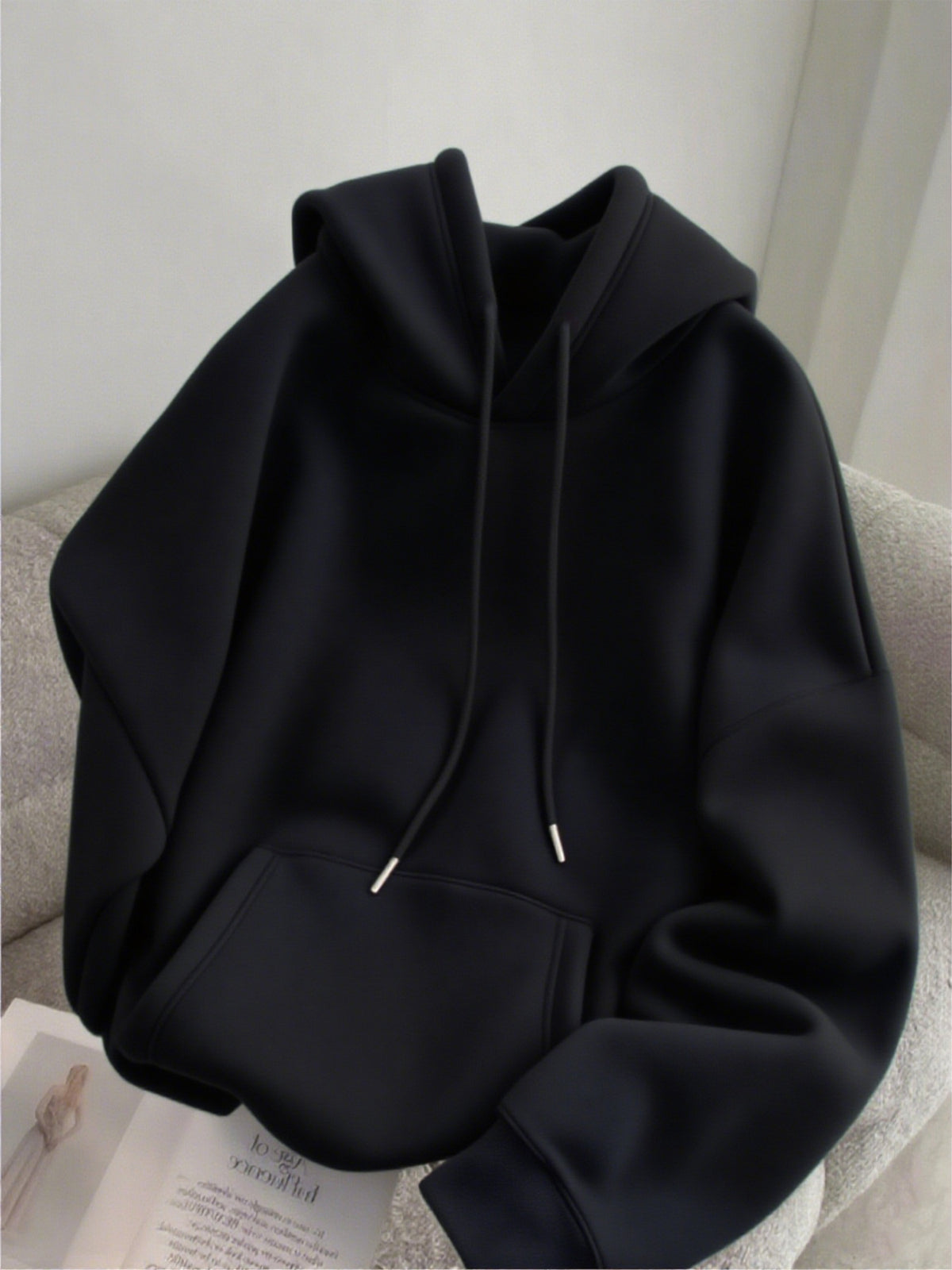 Chicago Back Print + Arm Graphic Design Men's Hooded Sweatshirt for Autumn/Winter, Casual Trendy Street Style Comfortable Fabric - Black