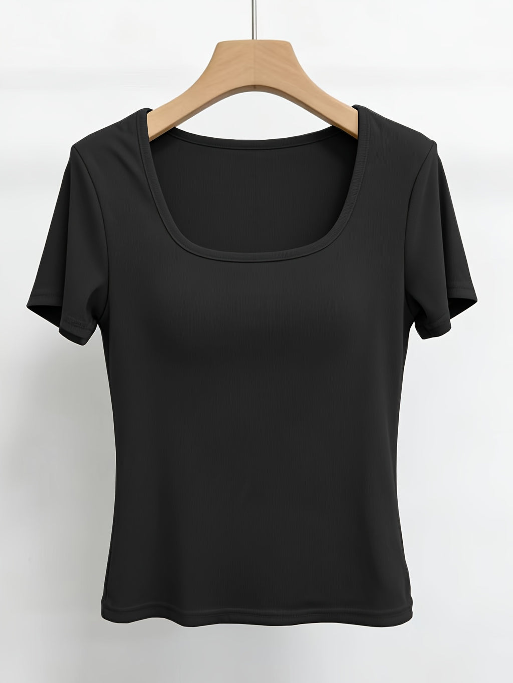 Women'S Short-Sleeve U-Neck T-Shirt for Summer, Stylish And Fitted Base Layer - Black