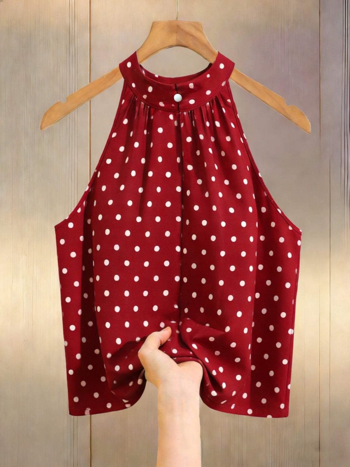 Women'S Spring/Summer Casual Elegant Polka Dot Halter Vest with Back Buttons, Easy Versatile Style, Suitable for Fashion Commuting, Casual Home Wear - Red