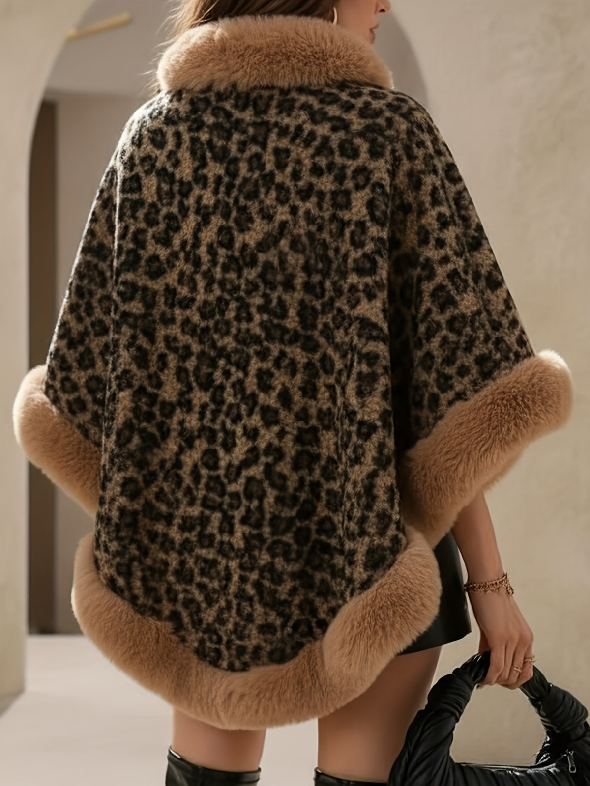 1pc Women's Elegant Leopard Print Sweater Coat with Plush Faux Collar, Sleeveless Winter Jacket, Round Neck Thick Warm Pullover for Fall/Winter, Luxurious Faux Trim (Hand Wash/Dry Clean) - Christmas/Halloween Gift - Khaki