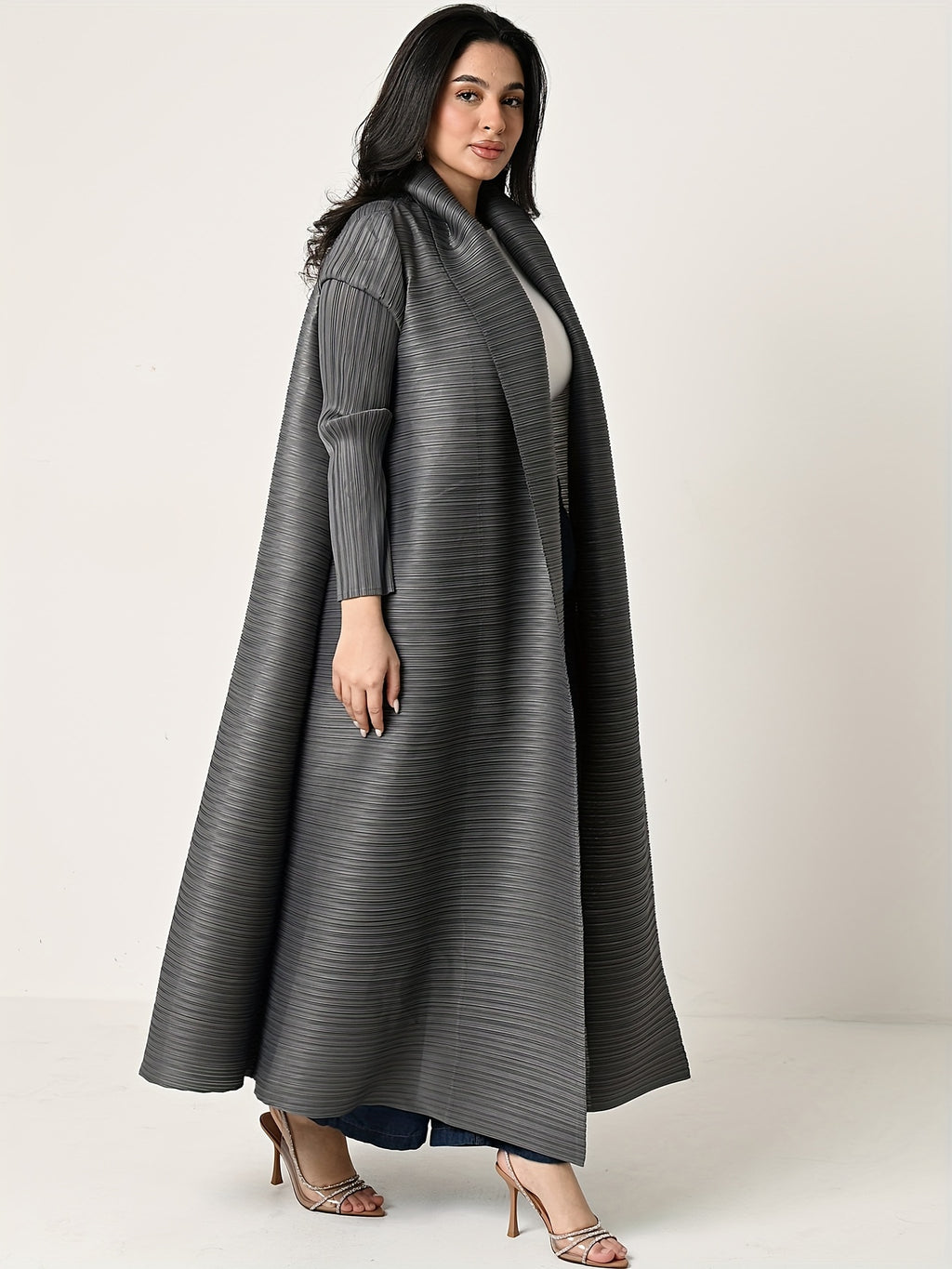 Middle Eastern Women's Clothing: Three-Yard Pleat Muslim Robe, Solid Color Cardigan Outerwear Cape - Grey