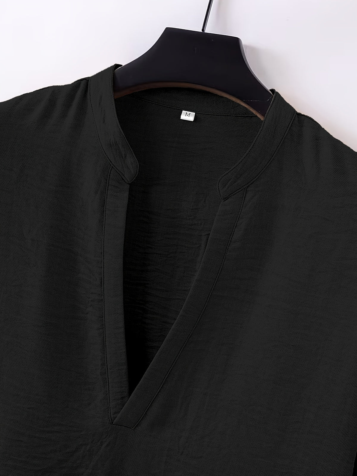 Spring/Autumn Men's Large V-Neck Linen Long Sleeve Shirt, a Versatile and Basic Men's Long Sleeve Top, Featuring a Casual and Comfortable V-neck Design, Suitable for Daily and Casual Wear - Black