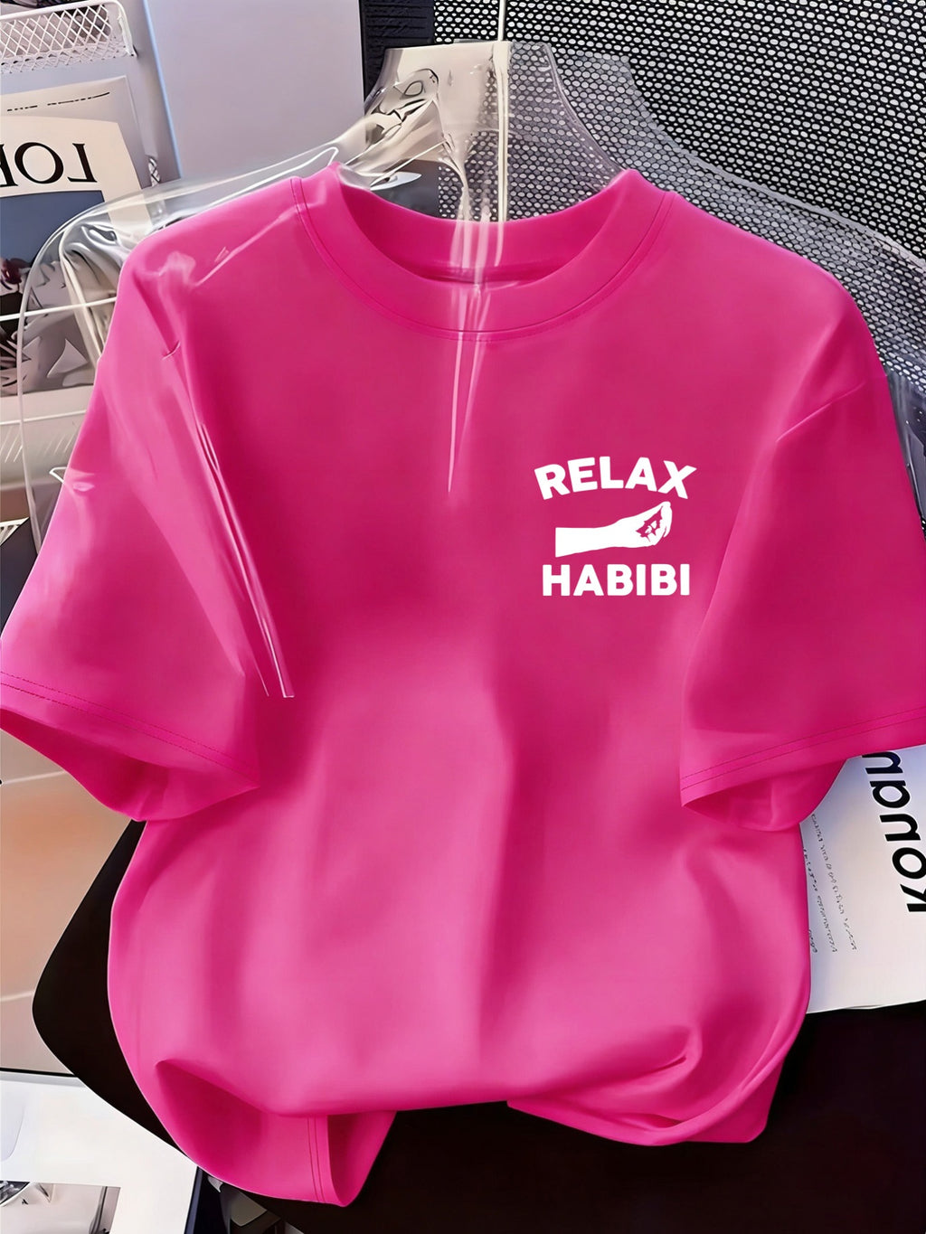 Front And Back Printed Women'S Fashion Base Print T-Shirt, Soft And Versatile, Casual Style Printed Pattern with RELAX HABIBI Lettering And Hand Gesture Design Printed Short Sleeve T-Shirt, Suitable for Casual Wear, Fashion All-Season Top - Rose Red