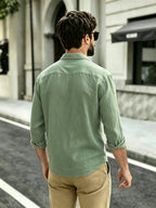 The Preferred Gift for Back to School Season Is Men's Casual Shirts. Spring and Autumn Long Sleeved Shirts Are Trendy, Loose, Solid Color, Breathable and Versatile Tops, Making Them the Perfect Holiday Gift - Green