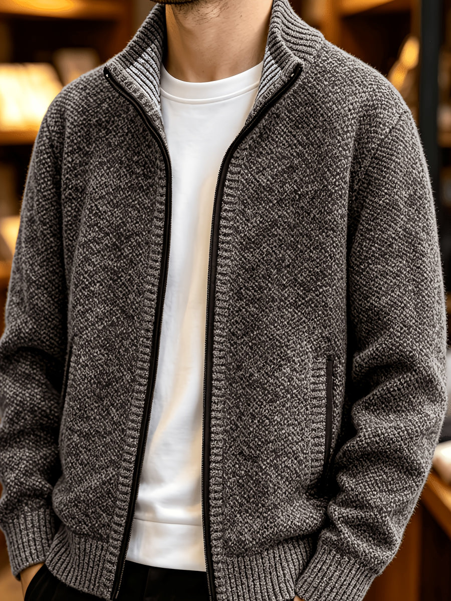 A Single Men's Thick Knitted Sweater Jacket, Made of Soft and Plush Fabric to Keep Warm and Comfortable, Easy to Match for Daily Commuting and Leisure. (Includes Only One Jacket) - Coffee Color