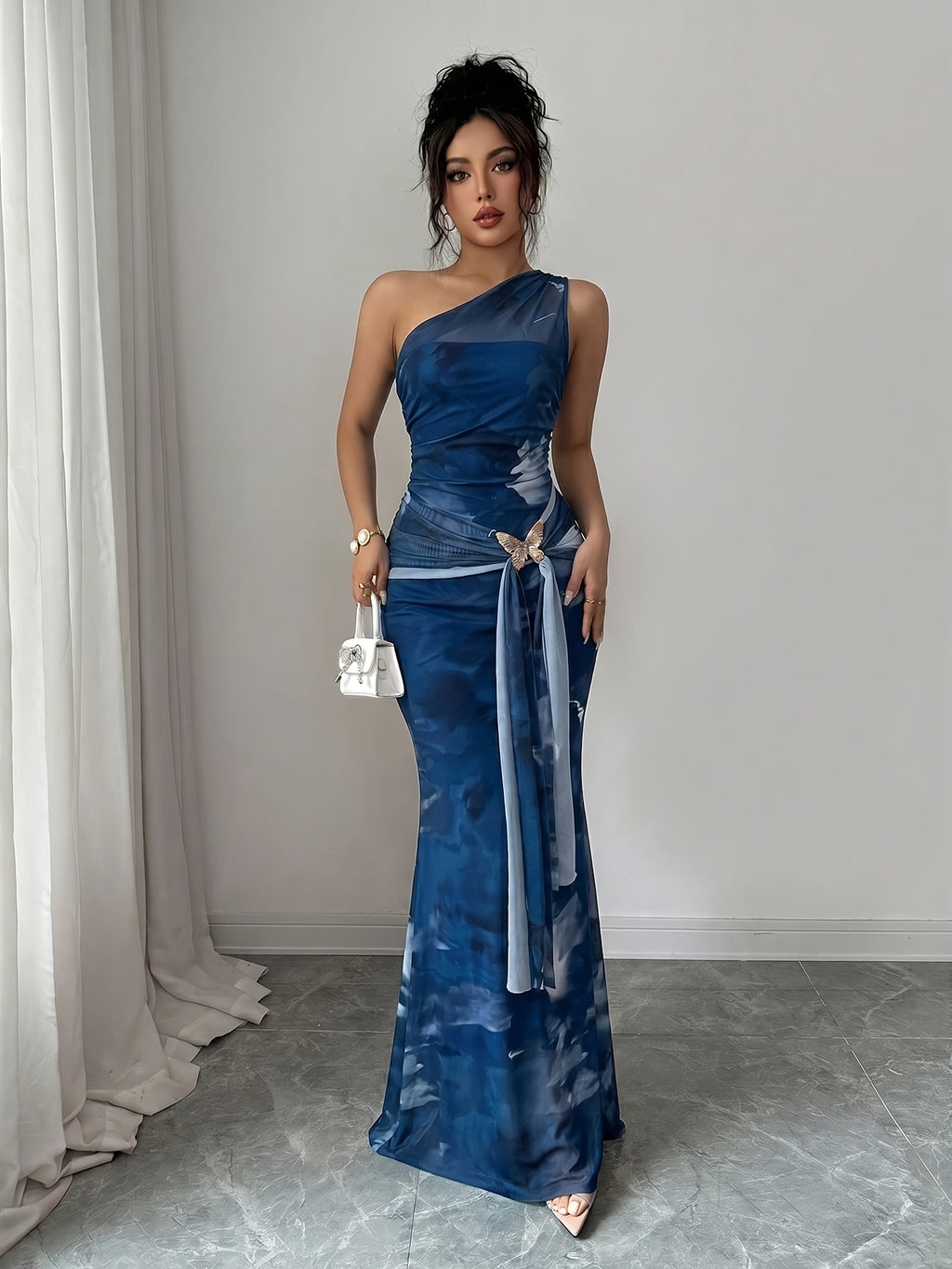 Elegant Smudge-effect Slim-fit Dress for Women, Spring/summer Daytime Party Attire – Asymmetrical Shoulder Sleeveless Mesh Slim-fit Style, Adorned with Metallic Butterfly Embellishments - Blue
