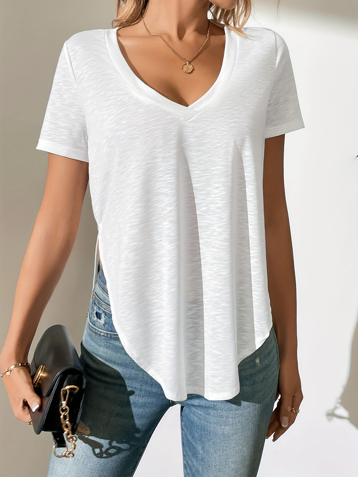 Bamboo-Section Micro-Sheer V-Neck Side-Slit Casual T-Shirt - White