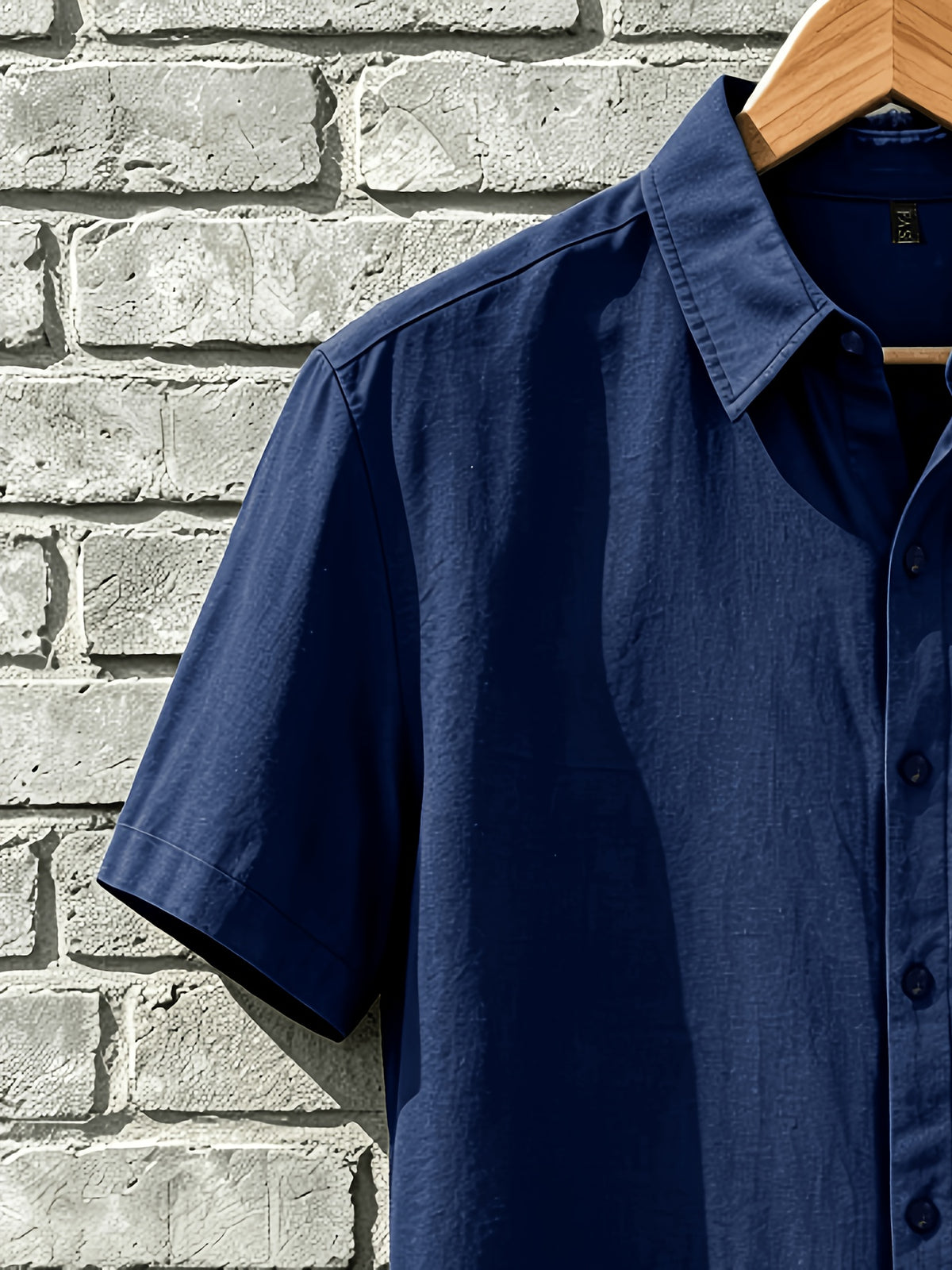A Versatile Men'S Short-Sleeved Shirt for Summer, Featuring a Easy Solid Color Collar Design And Breathable Fabric for Long-Lasting Freshness. Available in Multiple Colors, It Is Easy to Handle for Casual Commuting. (solely Includes 1 Top) - Navy Color