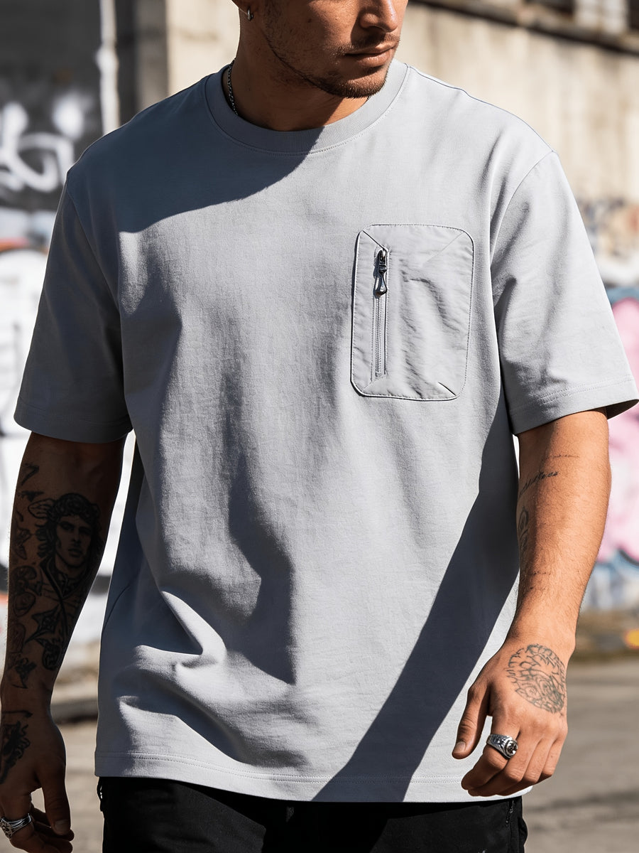 1PS Men's American Workwear Style Short Sleeve T-Shirt with Contrast Zipper Pockets, Loose Fit for Summer Daily Wear, Men's Vintage Short Sleeve T-Shirt with Zipper Patch Pocket, Heavyweight, Loose Fit, Versatile Summer Outdoor Casual Top - Light Grey