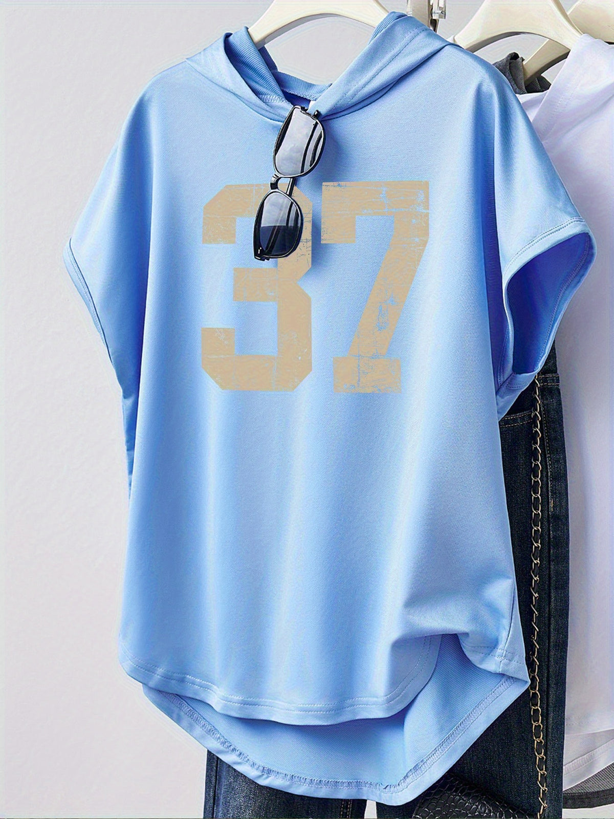 1pc Fashion Top, Polyester Fiber Material, Stylish Women's Waist-Cinching Batwing Short Sleeve Hooded Sweatshirt with Distressed Style Khaki "93.98cm Digital Print, Loose Fit Casual Short Sleeve, Fabric, Spring/Summer, Multiple Colors Available - Sky Blue