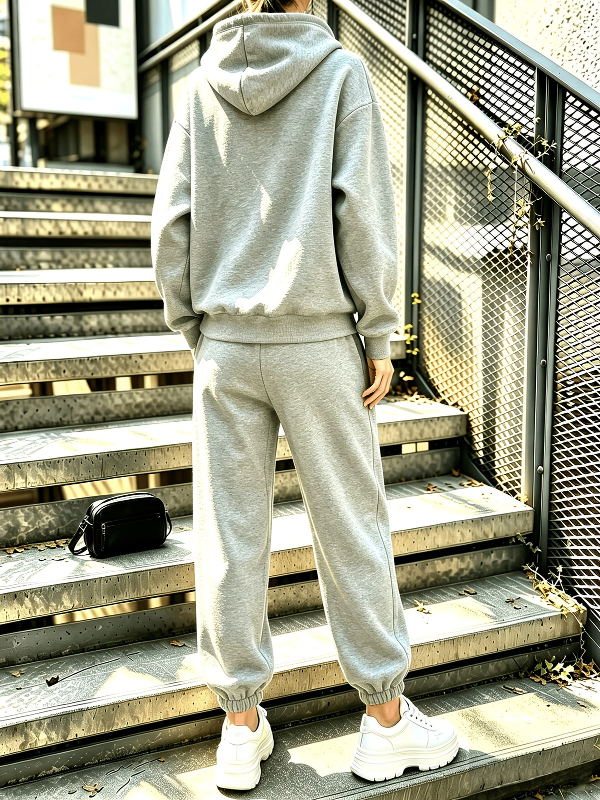 Autumn Winter Trendy Fashion Hooded Drawstring Sweatshirt And Jogger Pants Women'S Set, Hooded Drawstring Design, Front Kangaroo Pocket on Sweatshirt, Comfortable Wear for Cold Weather, Classic Silhouette, Comfortable Fit - Light Grey