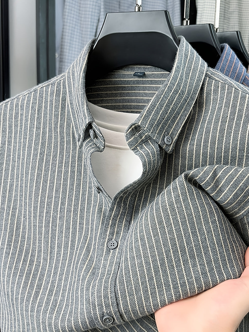 Men'S Pinstripe Long Sleeve Shirt, Button-Up Point Collar Design, Easy Retro Style, Suitable for Spring/Autumn, Can Be Worn As Base Layer in Early Winter - SINBOS - Gray Stripe