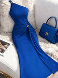 Metallic Buckle Ruched Asymmetrical Slim Long Bridesmaid Dress, Twisted Detail, Off-Shoulder Design, Elegant Women'S Long Evening Gown - Blue