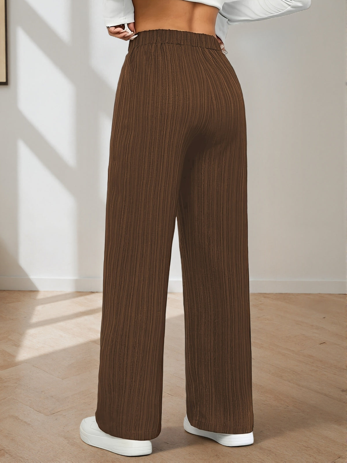 Women's Elegant Straight-leg Trousers with Tree Grain Wrinkle-texture Micro-stretch Fabric, Featuring a Comfortable Elastic Waistband with Drawstring Detail and Side Slant Pockets. Suitable for All Seasons - Dark Brown