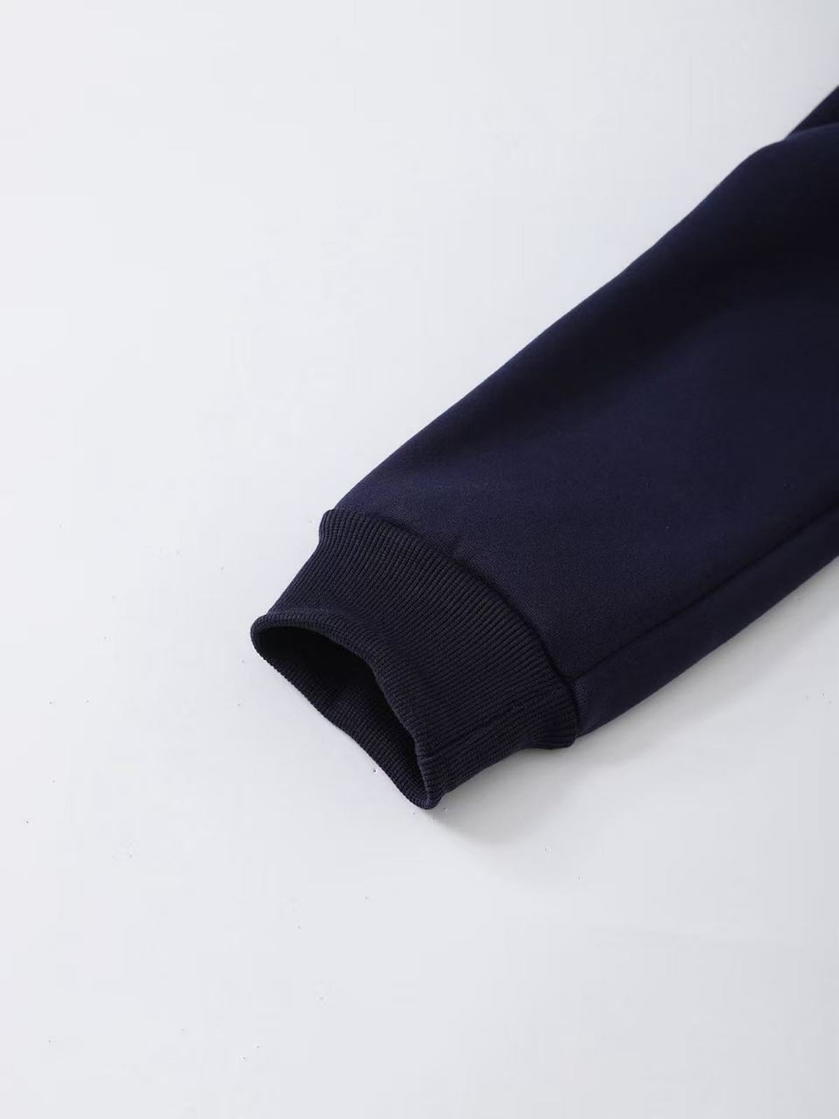 Men's Zip-Up Hooded Sweatshirt Cardigan Jacket with Simple Vertical Calvin English Print, Casual, Fashionable, Versatile, for Daily Commuting, Long-Sleeve Top - Navy Color