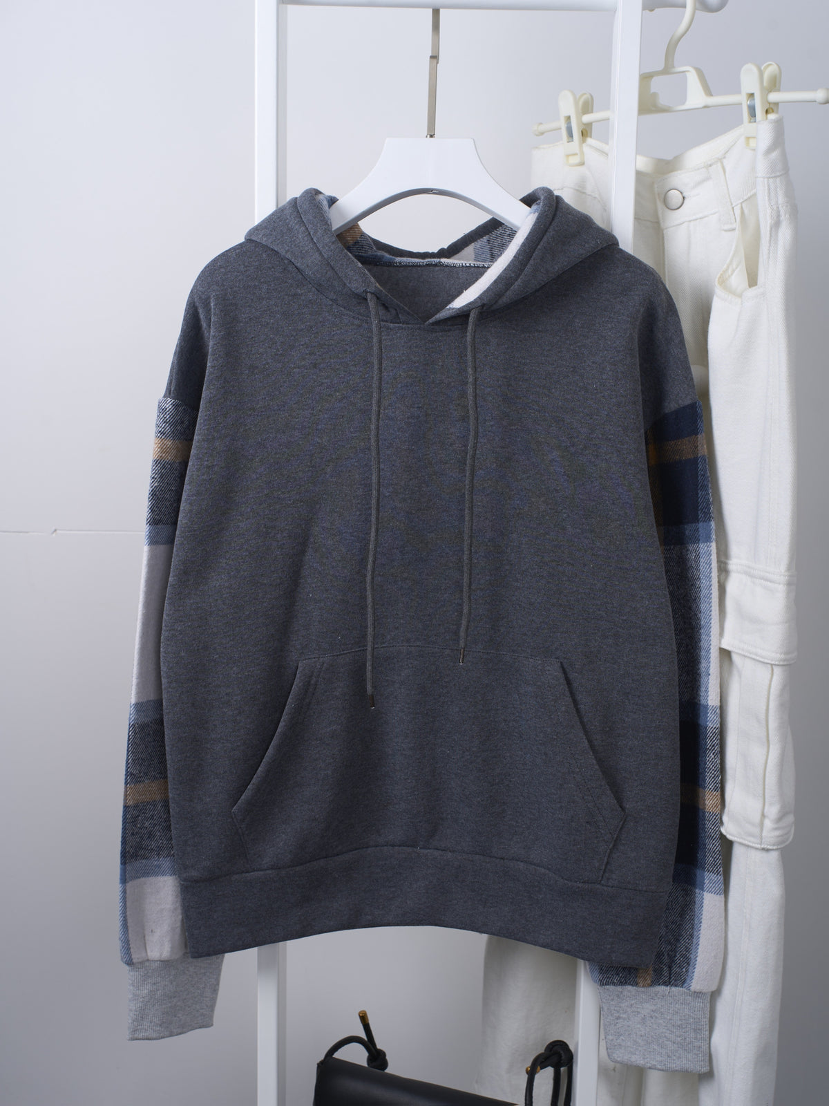 2026 Autumn/Winter High-Quality Women's Plaid Patchwork Hooded Sweatshirt, Loose-Fit Drawstring Pullover Top, Versatile Casual Long-Sleeve Pocket Hoodie, Relaxed Academic Style Outerwear - Dark Gray