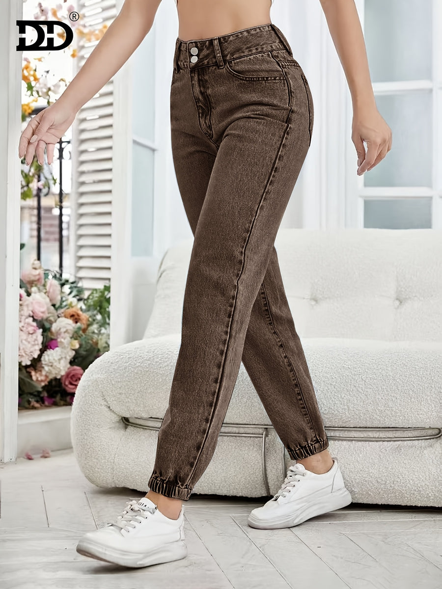 New Stretch Jogger Jeans for Women for Spring/Summer 2026, Featuring a Loose Straight-Leg Design. These Long Pants Are Made from Washed Coffee-Colored Denim, Equipped with Pockets - Coffee Color