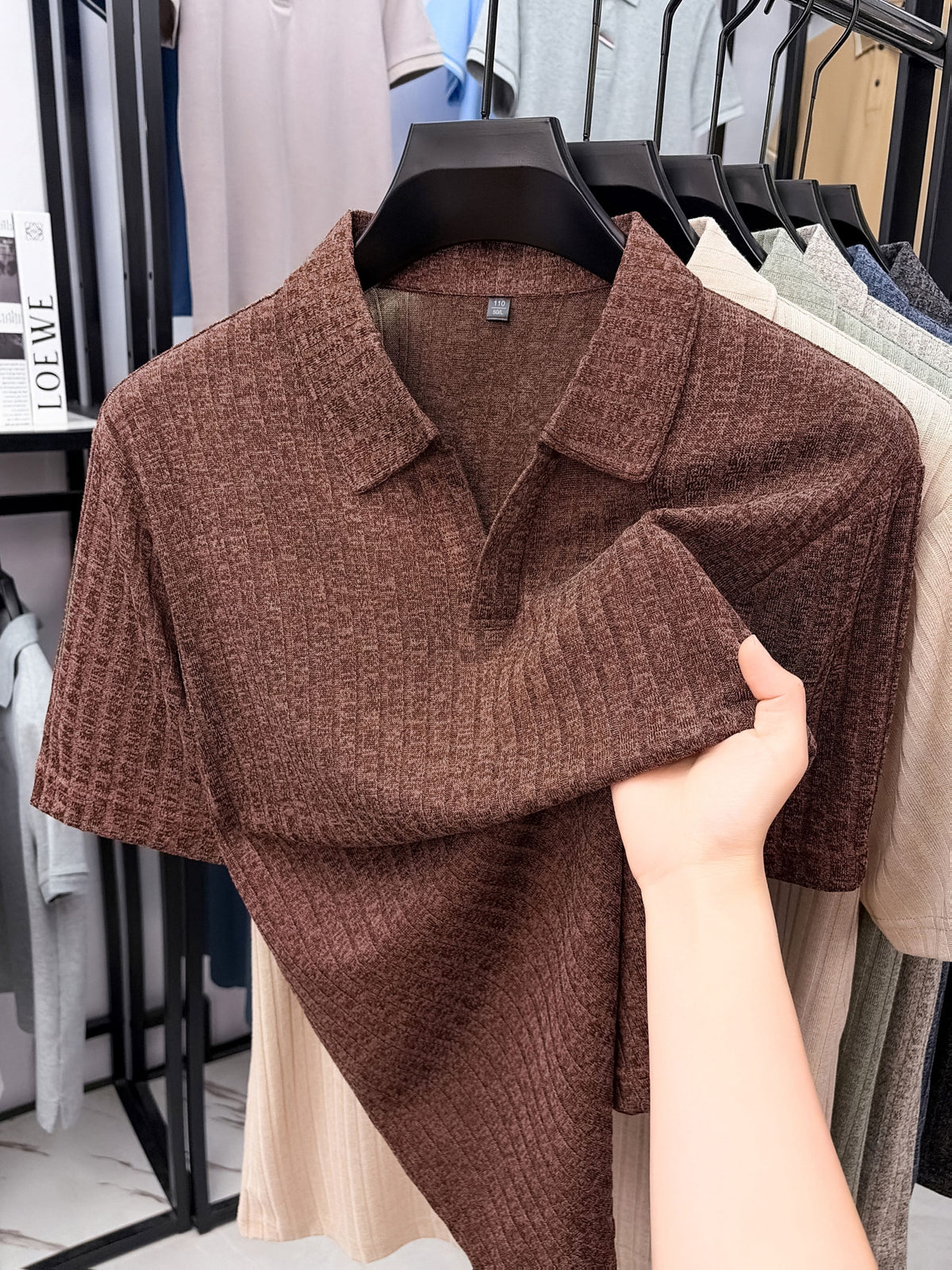 Old Money Aesthetic Vertical Ribbed Polo Sweater, Solid Color No-Button V-Neck Design, Commute Business/Casual Gathering Multi-Scene Short Sleeve Top, Light Athletic Non-Pick Body Men'S Top, Knit - Coffee Color