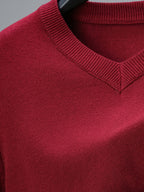 Men's V-neck Knit Base Layer, Form-fitting Without Being Tight, Accentuates a Clean Silhouette While Allowing Unrestricted Arm Movement. Suitable for Business Commutes, Family Gatherings, and Holiday Celebrations - Burgundy