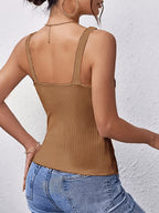 Ins Trendy Cool Chain Decor Cami Top, Solid Color Ribbed Slim Fit U-Neck Top, Western Style Niche Design Essential Outfit, Sexy Chain Strap Cami Top Women'S, Solid Color Ribbed Slim Fit Sleeveless Top, Western Fashion Individual Versatile Item - Coffee Color