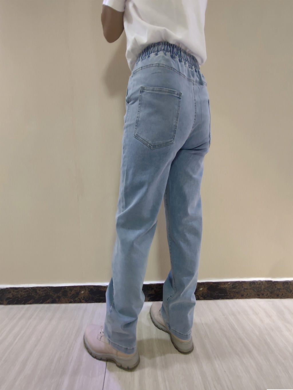 Vintage  Denim Pants, American Unisex Style, Loose-fitting Casual Trousers. Washed and Distressed for a Vintage Look, with a Three-dimensional Fit That Wraps Around the Hips. Highly Breathable, with Extra-large Size and Ample Elasticity, Suitable for - Light Blue